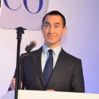 ホー会長のプレゼンテーション
