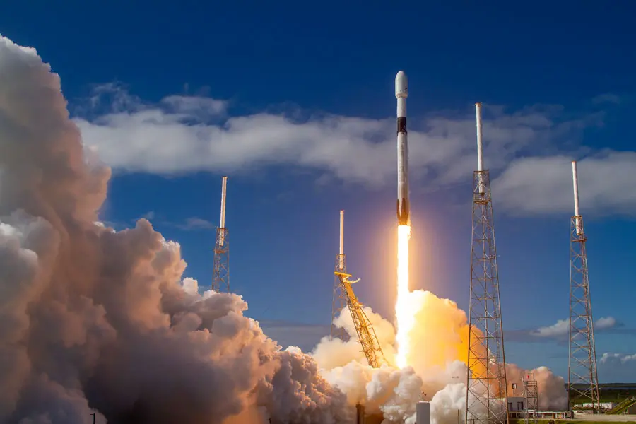 高速ネット通信衛星網「スターリンク」第1陣60機の打ち上げ成功 高速ネット通信衛星網「スターリンク」第1陣60機の打ち上げ成功