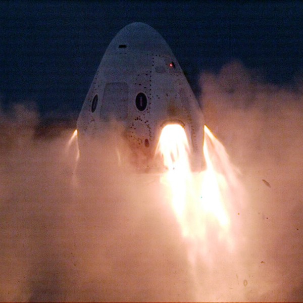 アメリカの民間宇宙船クルードラゴン　緊急脱出装置のエンジン再試験終了