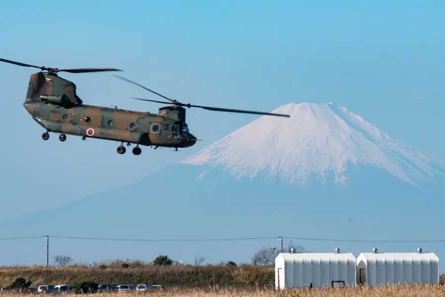 陸上自衛隊最大の航空科部隊が空を舞う！木更津駐屯地航空祭2019 