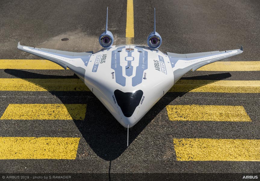 エアバス　次世代旅客機をイメージしたモデル機「MAVERIC」公開