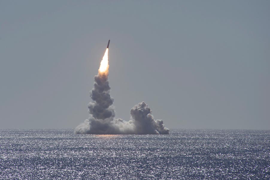 アメリカ海軍　2020年初となる潜水艦発射弾道ミサイル発射試験を実施