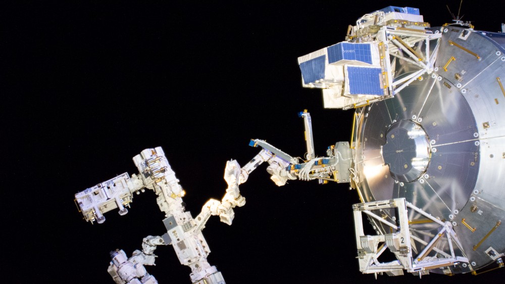 ヨーロッパの実験モジュール「バルトロメオ」国際宇宙ステーションに取付完了