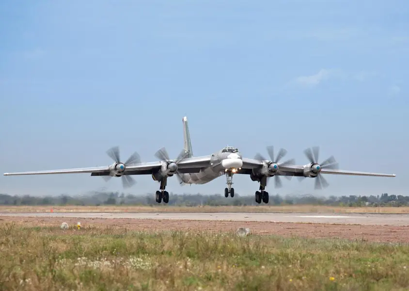 ◆1/100ツポレフTu-20？Tu95・新品未開封・マスターモデル製 ツポレフTu-95MS マイナーチェンジ版の1号機が完成 | おたくま経済新聞