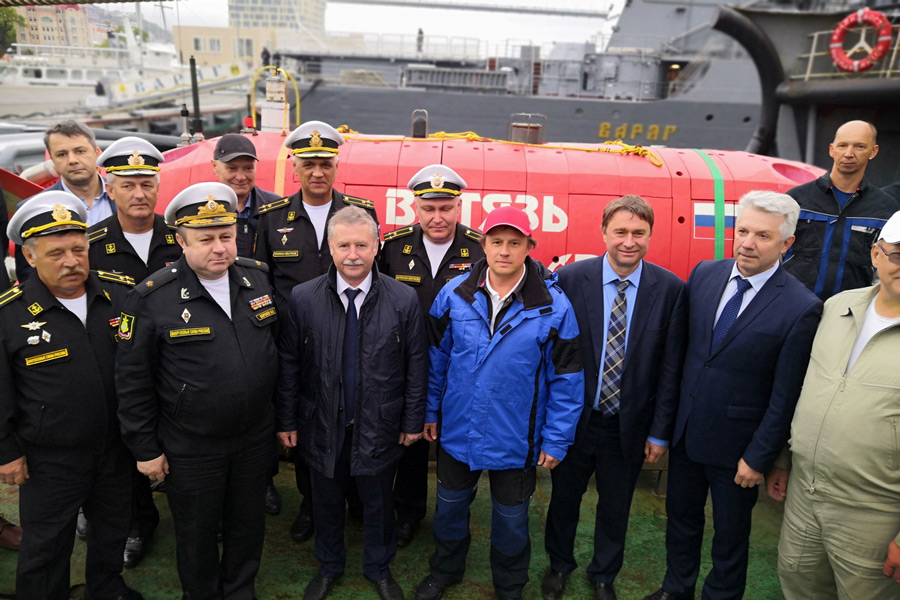 ロシアの完全自律型潜水ロボット　初めてマリアナ海溝最深部へ到達