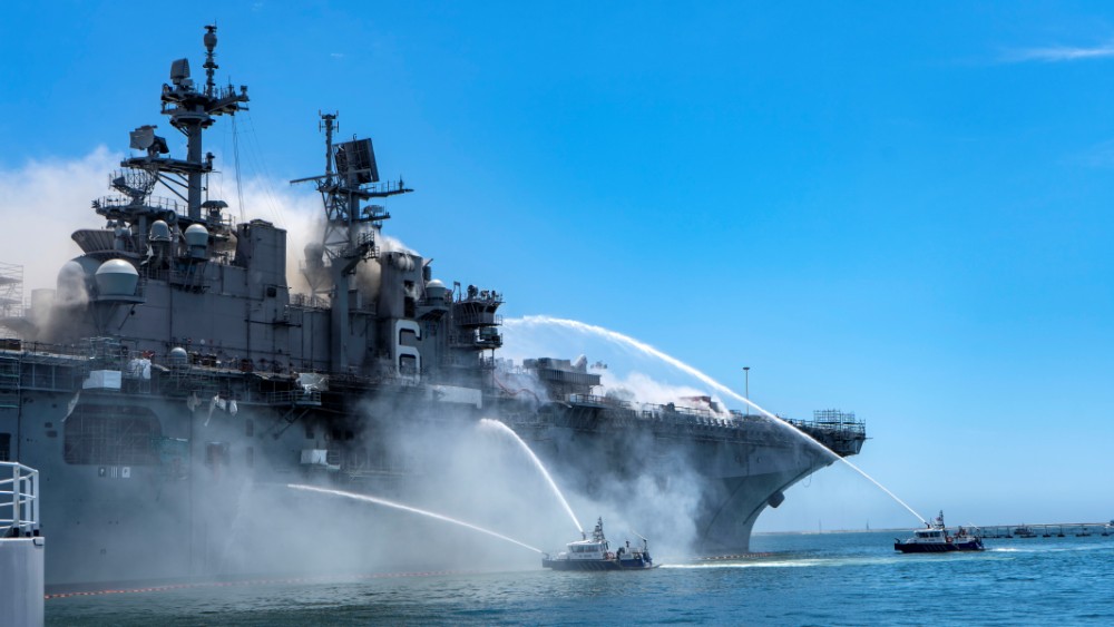 アメリカ強襲揚陸艦ボノム・リシャールで火災　2018年から定期整備中