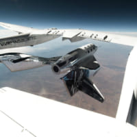 輸送機から分離される宇宙船（Image：Virgin Galactic）