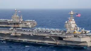 米海軍　第2空母打撃群司令官（少将）チャレンジコイン 米海軍 第2空母打撃群司令官（少将）チャレンジコイン - メルカリ