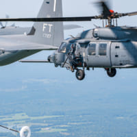 空中給油の体勢に入るHH-60W（Image：USAF）