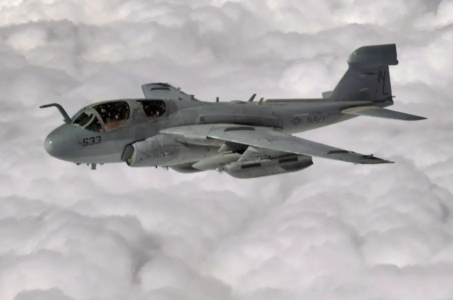 アメリカ海軍の次世代型電子戦ポッド EA-18Gに装着して初飛行