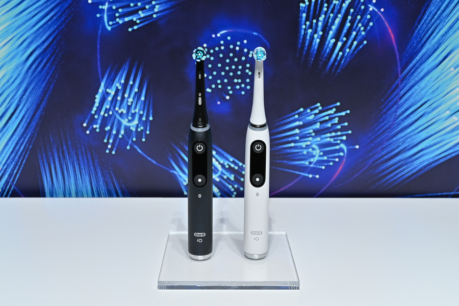第3世代の電動歯ブラシ「オーラルB iO」が発表　「リニアモーターカーと同じ原理を電動歯ブラシに再現」