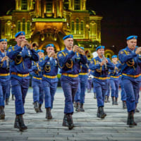 空挺部隊合同音楽隊のマーチング（Image：ロシア国防省）