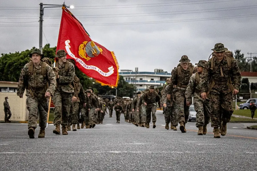 アメリカ海兵隊245回目の誕生日 恒例のケーキとマラソン | おたくま