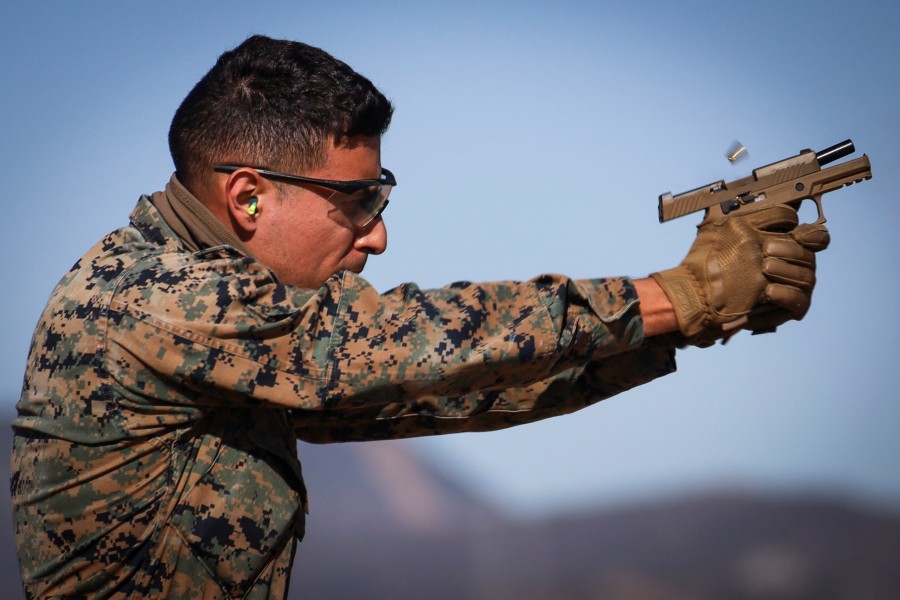 アメリカ海兵隊キャンプ・ペンドルトンで射撃競技会開催