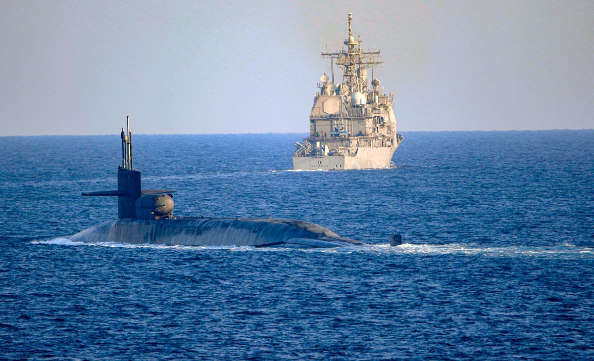 アメリカミサイル原潜ジョージア　ホルムズ海峡を通過してペルシャ湾へ