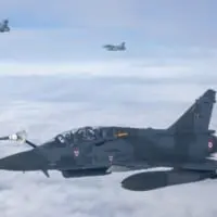 空中給油を受けるミラージュ2000D（Image：Crown Copyright 2021）