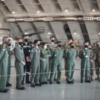 MQ-4Cのレクチャーを受けるインド海軍とオーストラリア空軍のメンバー（Image：U.S.Navy）