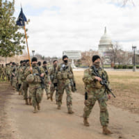 隊列を組むバージニア州兵部隊（mage：U.S.National Guard）