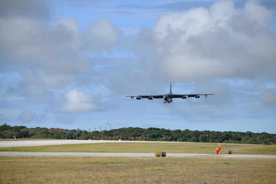 グアム島アンダーセン空軍基地に着陸すr第96爆撃飛行隊のB-52H（Image：USAF）