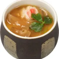 フカヒレと本ずわい蟹ほぐし身を贅沢にどちらも味わえる「上海風フカヒレと蟹餡かけ茶碗蒸し」