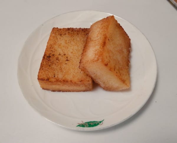 かるかんのバター揚げ焼き（茸本朗さん提供）