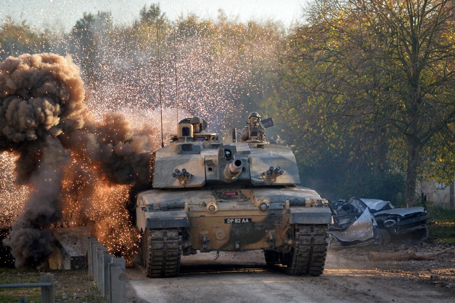 イギリス陸軍のチャレンジャー2戦車（Image：Crown Copyright）