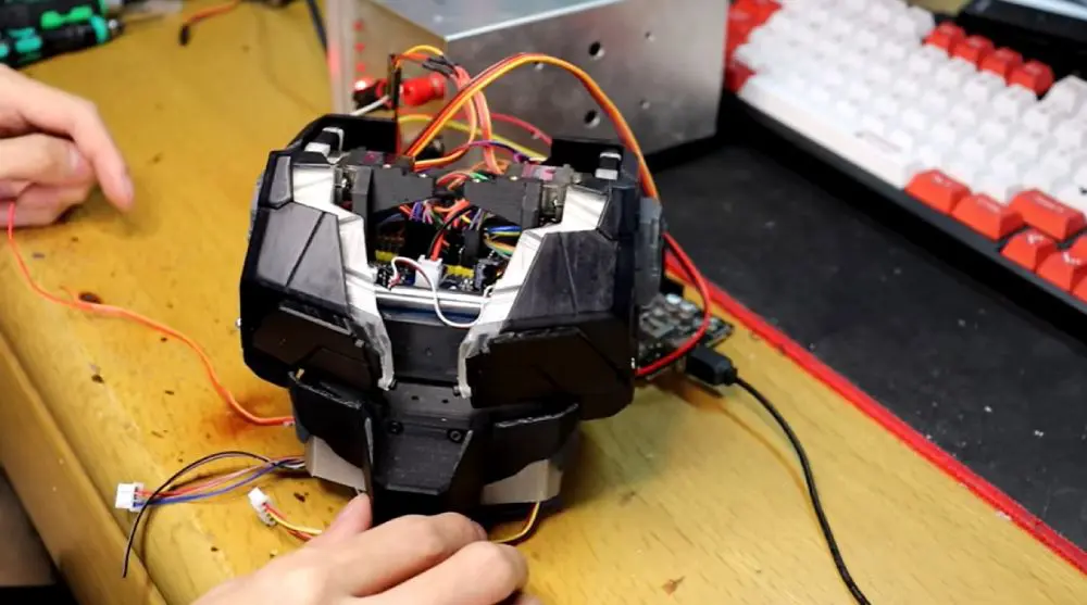 センサーを発動すると「パカパカ」開くシステムとなっています。