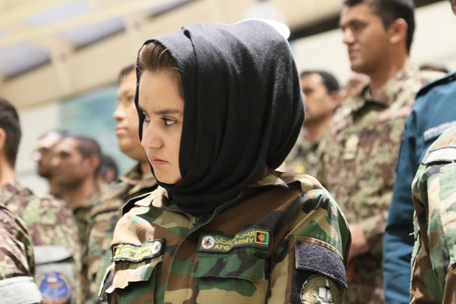アフガニスタン軍の女性士官候補生（Image：アメリカ国防総省）