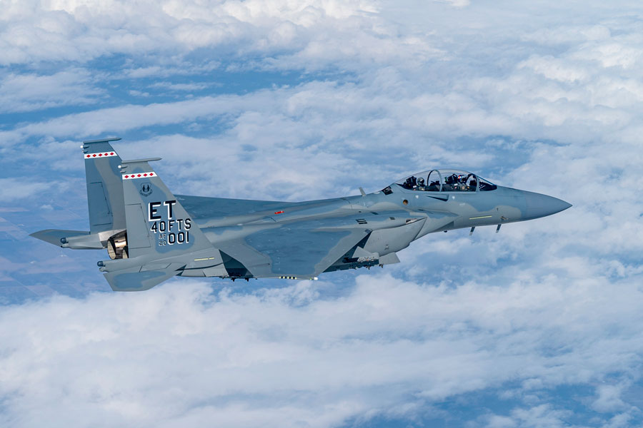 飛行中のF-15EX（Image：USAF）