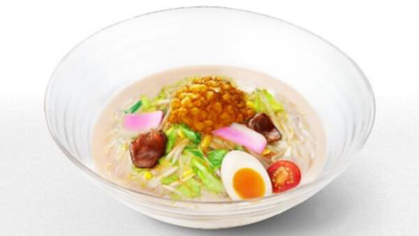 もちもち太麺と国産シャキシャキ野菜にコクうまスープが絡む冷やしちゃんぽん