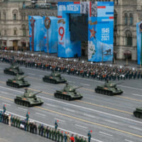 T-34戦車の行進（Image：ロシア国防省）