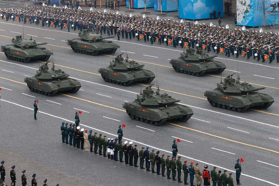 現用戦車の行進（Image：ロシア国防省）