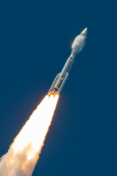 SBIRS_GEO-5を載せ飛行するアトラスV（Image：ULA）