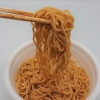 コシのある中太ストレート麺