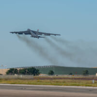 モロン空軍基地を離陸したB-52H（Image：USAF）