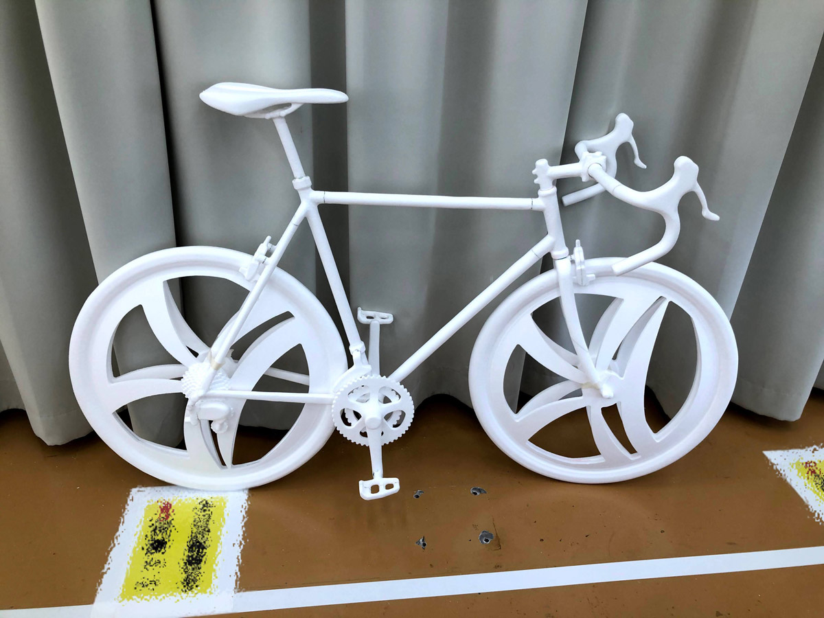 1kg未満と超軽量！発泡スチロールで作られた自転車の造形がすごいの一言