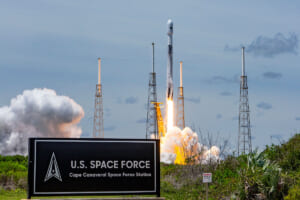 ケープカナベラル宇宙軍基地から打ち上げられるGPS IIIの5号機（Image：SpaceX）