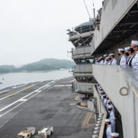 横須賀を出港する空母ロナルド・レーガン（Image：U.S.Navy）