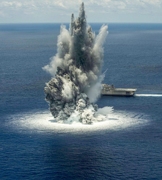 沿海域戦闘艦ジャクソンの水中衝撃試験（Image：U.S.Navy）