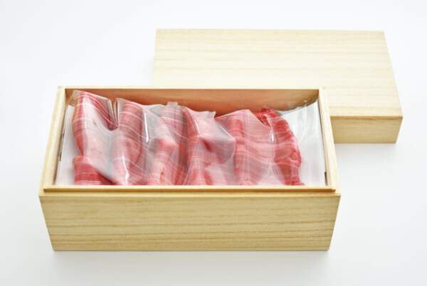 桐箱入り