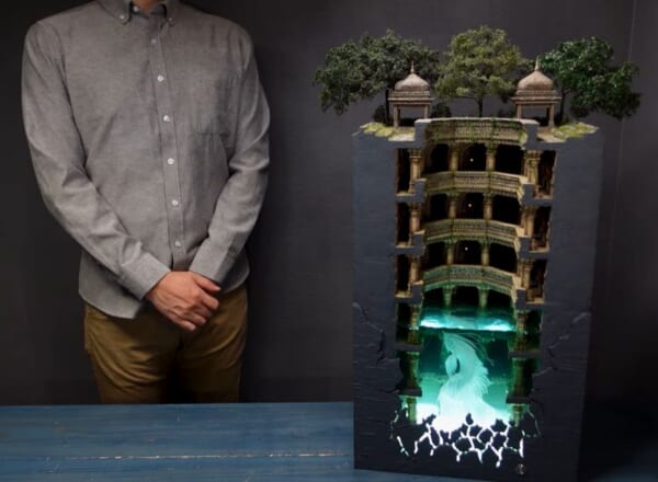 海洋恐怖症を意識した立体造形「階段井戸」を作った世界的クリエイターの投稿が話題。