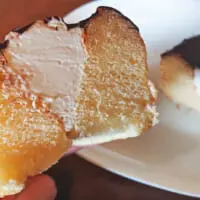 中にはホイップクリームがぎっしり。