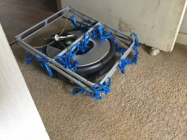 「まるで装甲車」ロボット掃除機が巻き込んだあるものに持ち主驚き