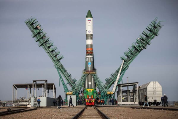 プログレスMS-18を搭載したニジニ・ノヴゴロド800周年記念ロケット（画像：ロスコスモス）