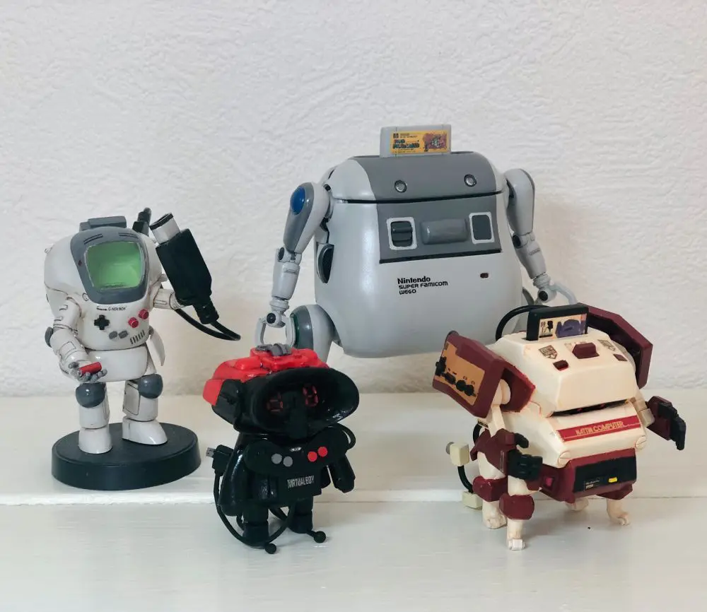 ついに四兄弟に 伝説の3Dハード「バーチャルボーイ」をメカトロ