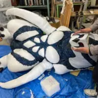 怪獣の着ぐるみ（佐藤高成さん提供）