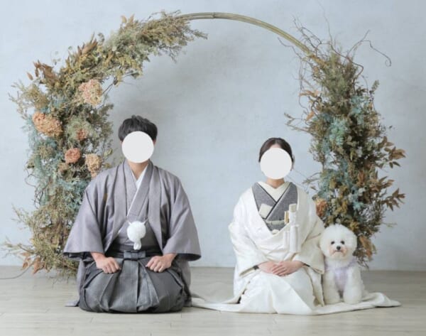 新婚夫婦の「ワン」ダフルな家族写真がまさに「BIGLOVE……」