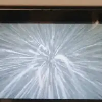 着陸灯に照らされた雪で画面は真っ白（大学でのまつもとさん提供）