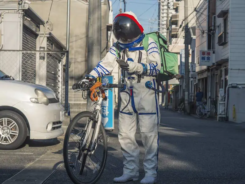 配達員アポロくん（宇宙飛行士の日常さん提供）