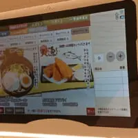 タッチパネル式のタブレット端末で注文
